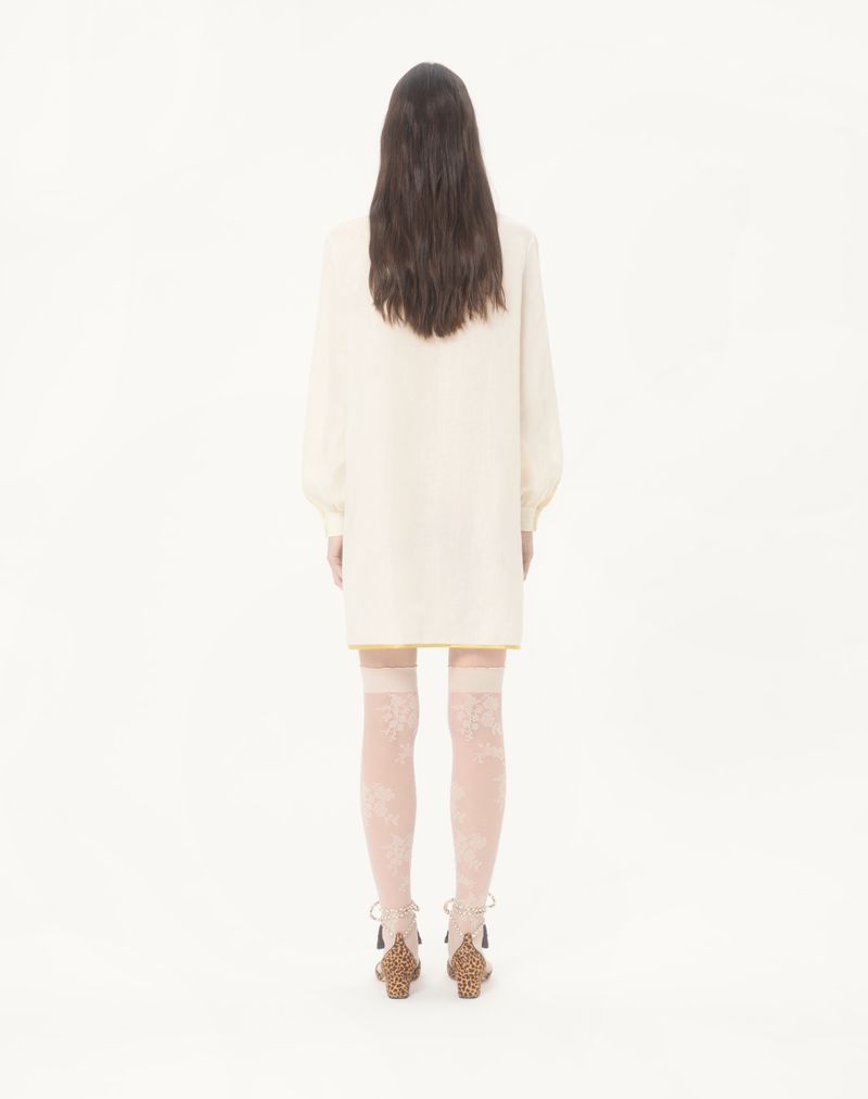 Vestido curto de linho bordado