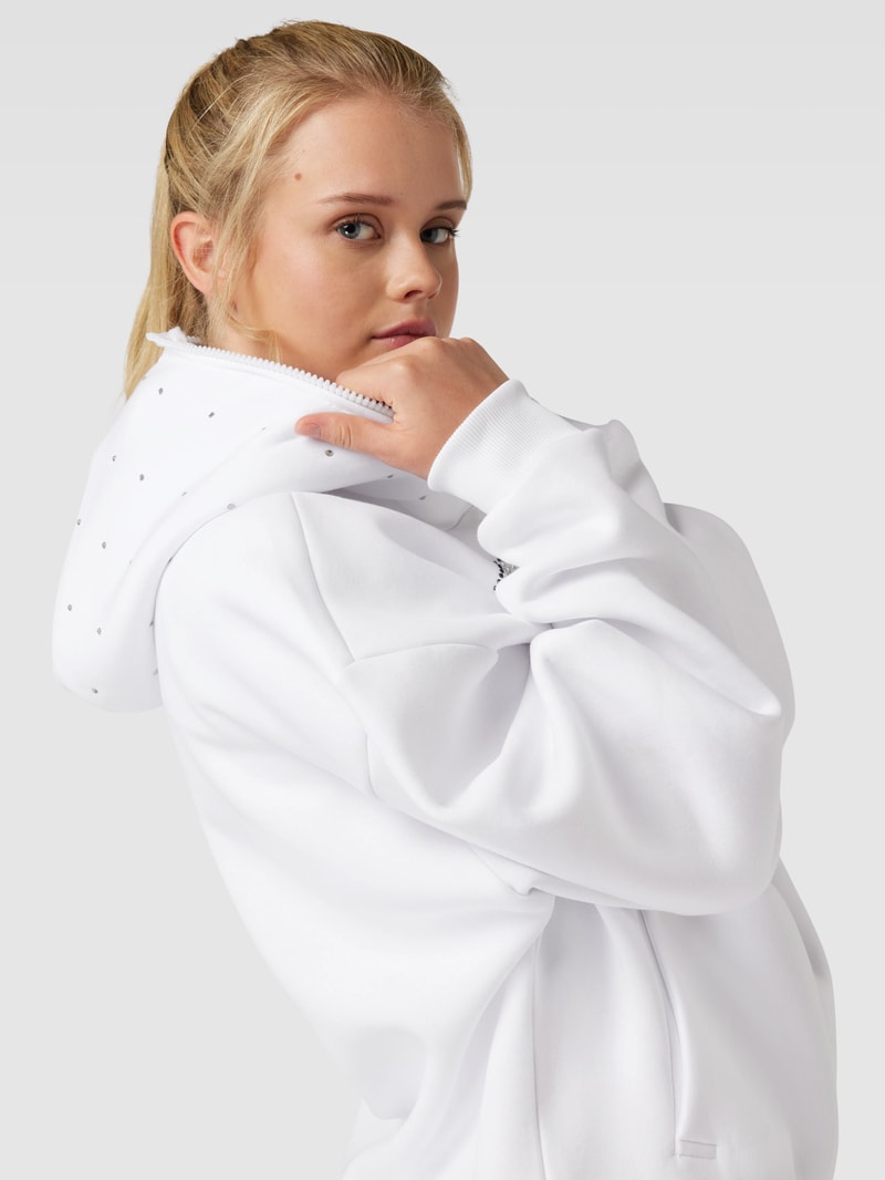Sweatjacke mit Label-Detail in weiß