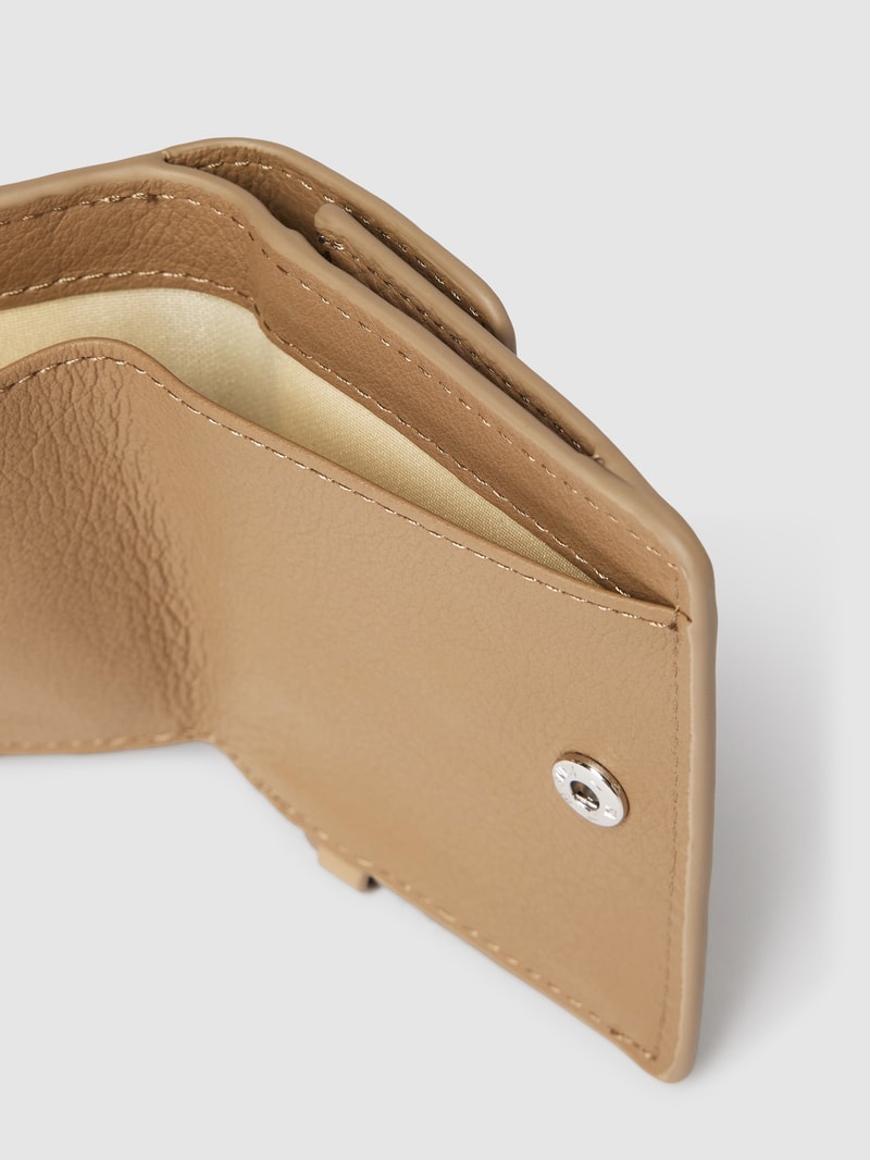 Portemonnaie mit Label-Print Modell 'JUDIS' in sand