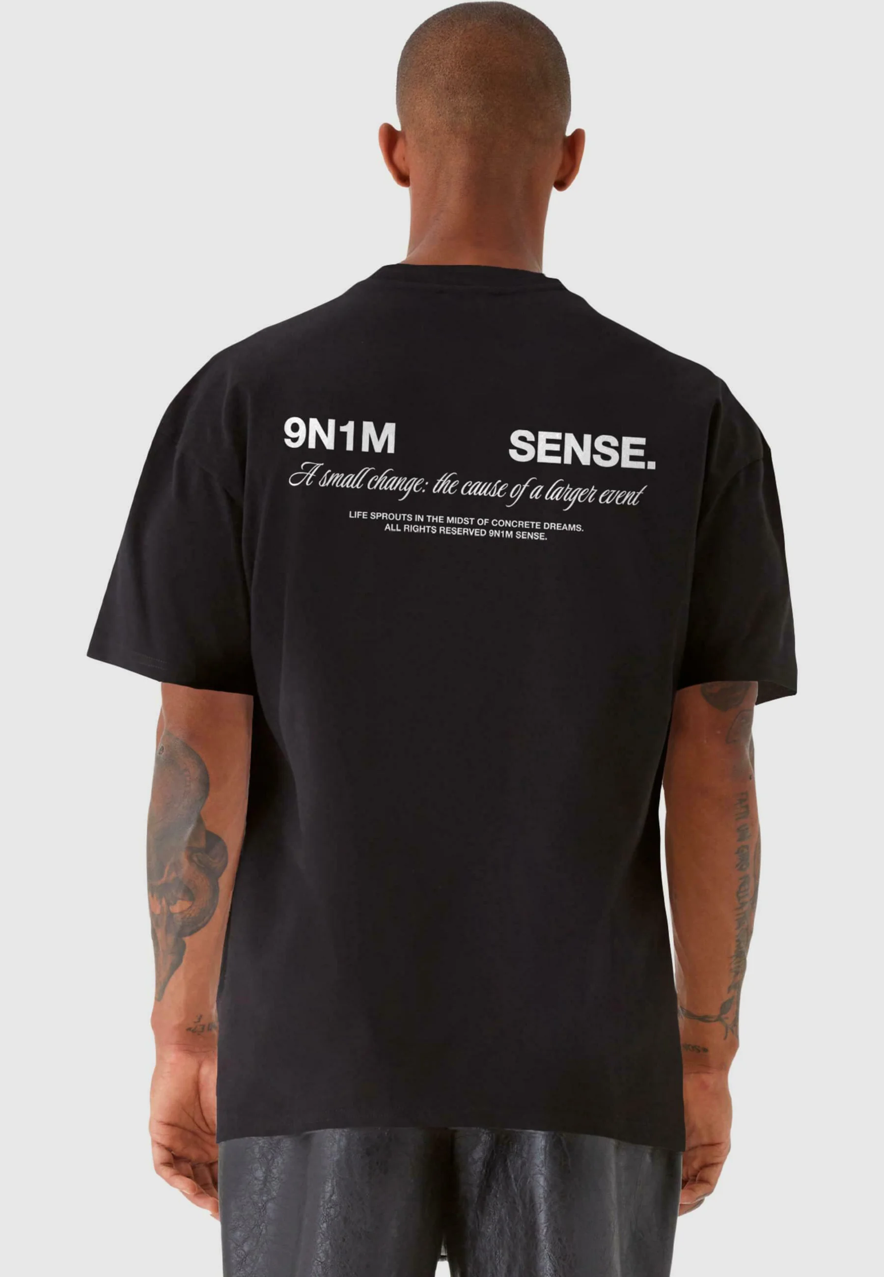 9N1M SENSE CHANGE TEE - Camiseta con estampado
