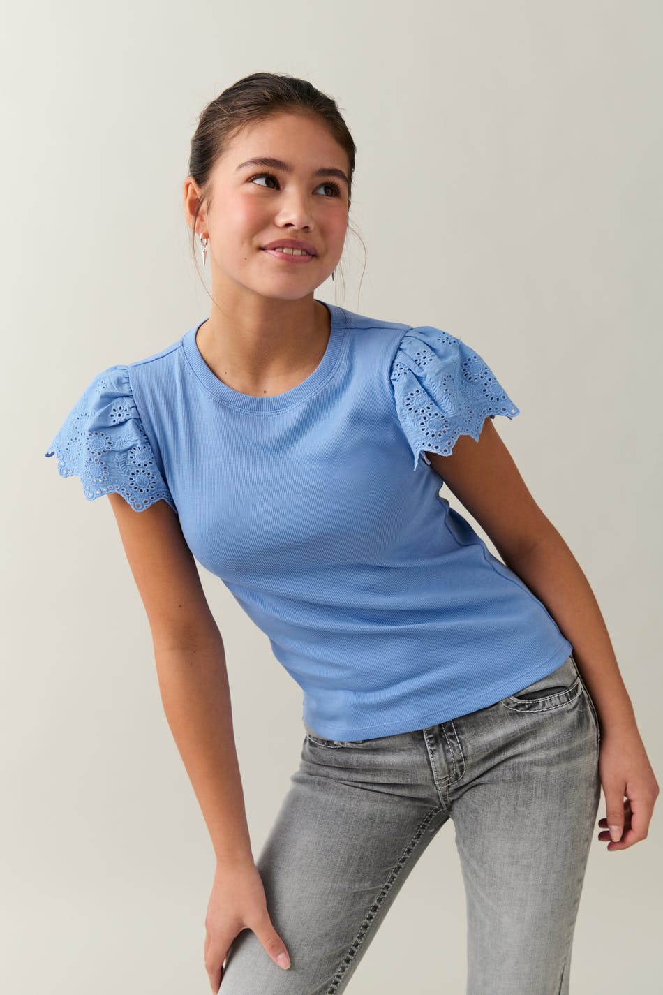 Y frill rib top