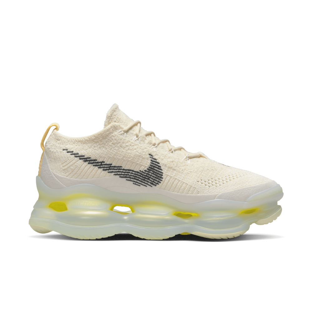 Nike Wmns Air Max Scorpion Flyknit DJ4702-001 / weiss