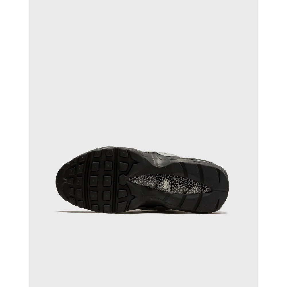Nike Air Max 95 LX DV5581-001 / grau