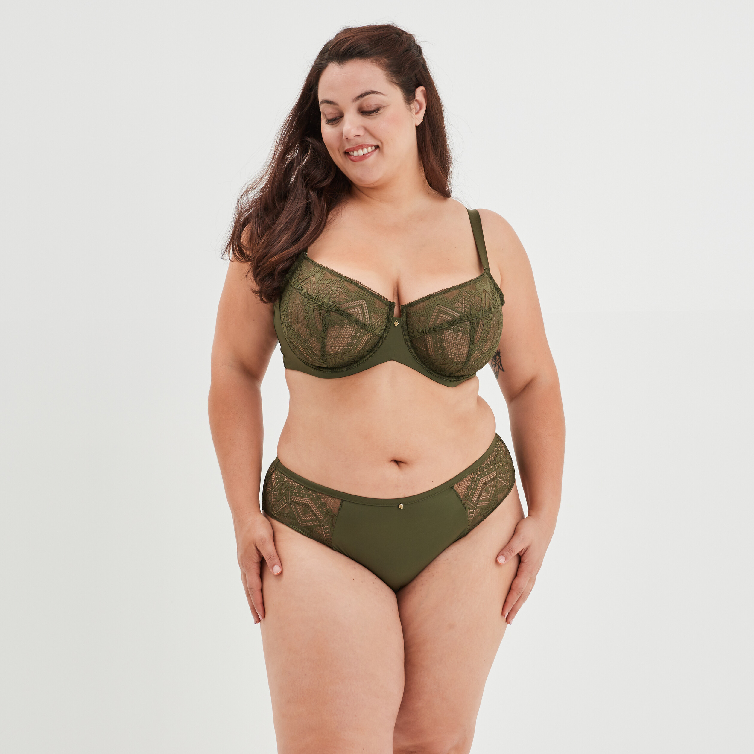 Soutien-gorge emboîtant dentelle Ivory vert kaki femme grande taille | La Halle