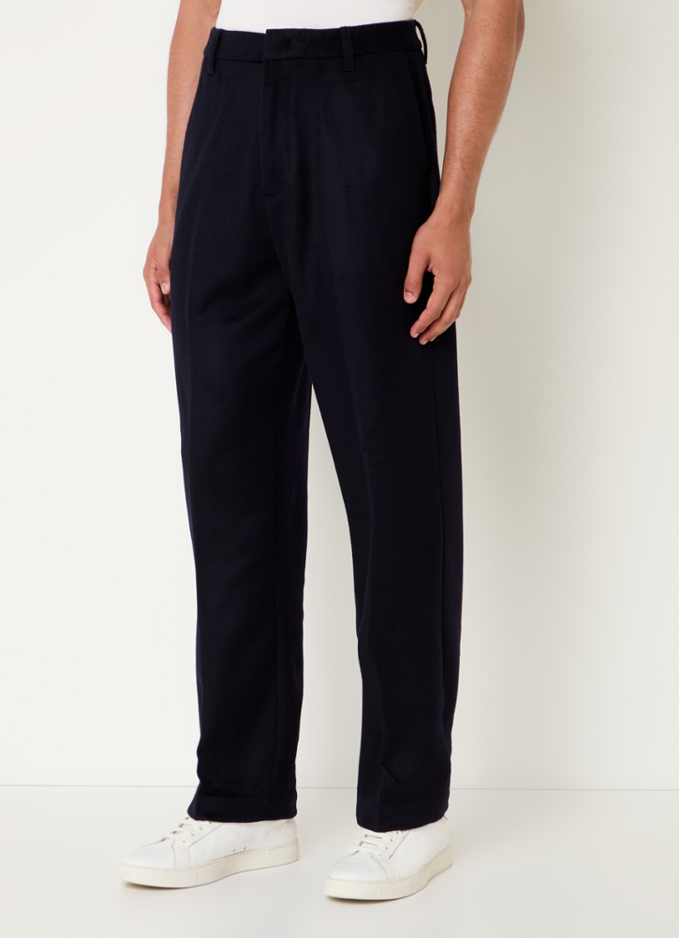 Pantaloni chino Emporio Armani, croială lejeră, din amestec de cașmir, cu buzunare laterale.