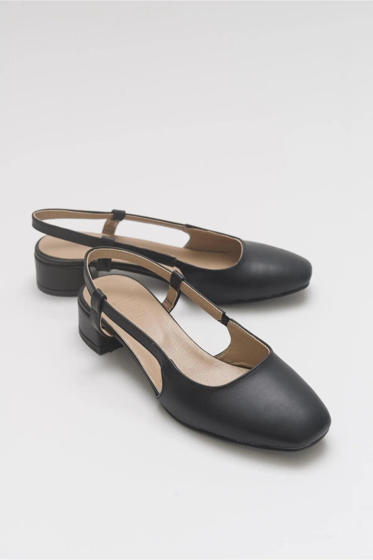 LuviShoes  66 Damensandalen mit schwarzer Haut