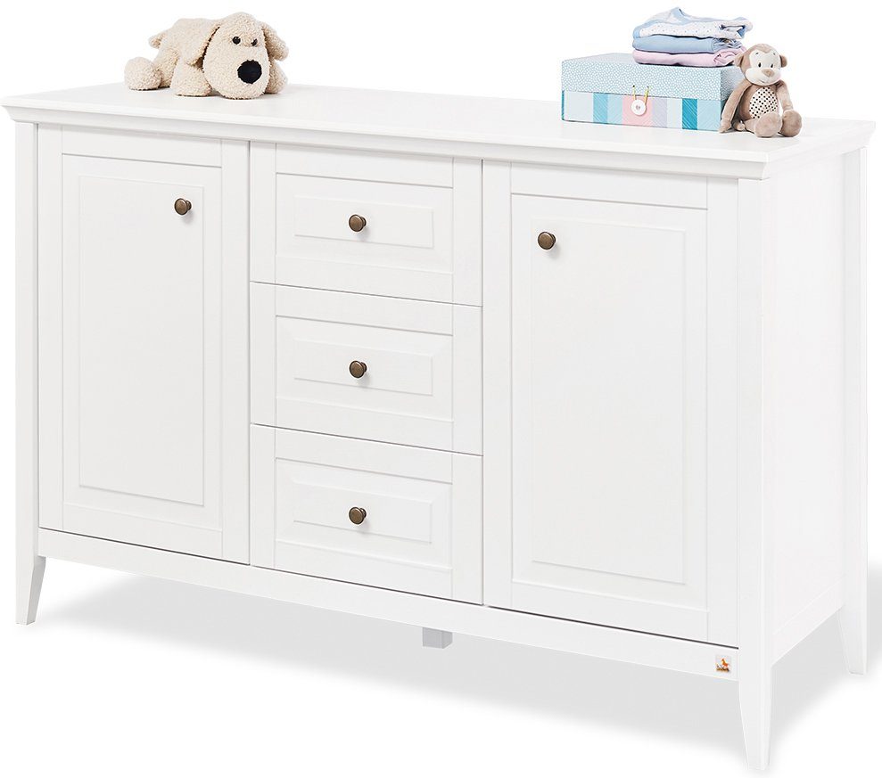 Pinolino® Babyzimmer-Komplettset Smilla, extrabreit, (Set, 3-St., Kinderbett, Wickelkommode), mit Kinderbett, 2-trg. Schrank und extrabreiter Wickelkommode