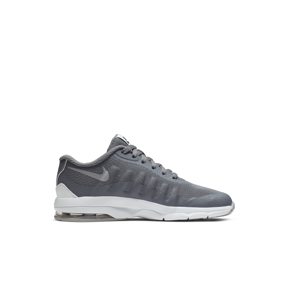 Nike Air Max Invigor 749573-005 / grau