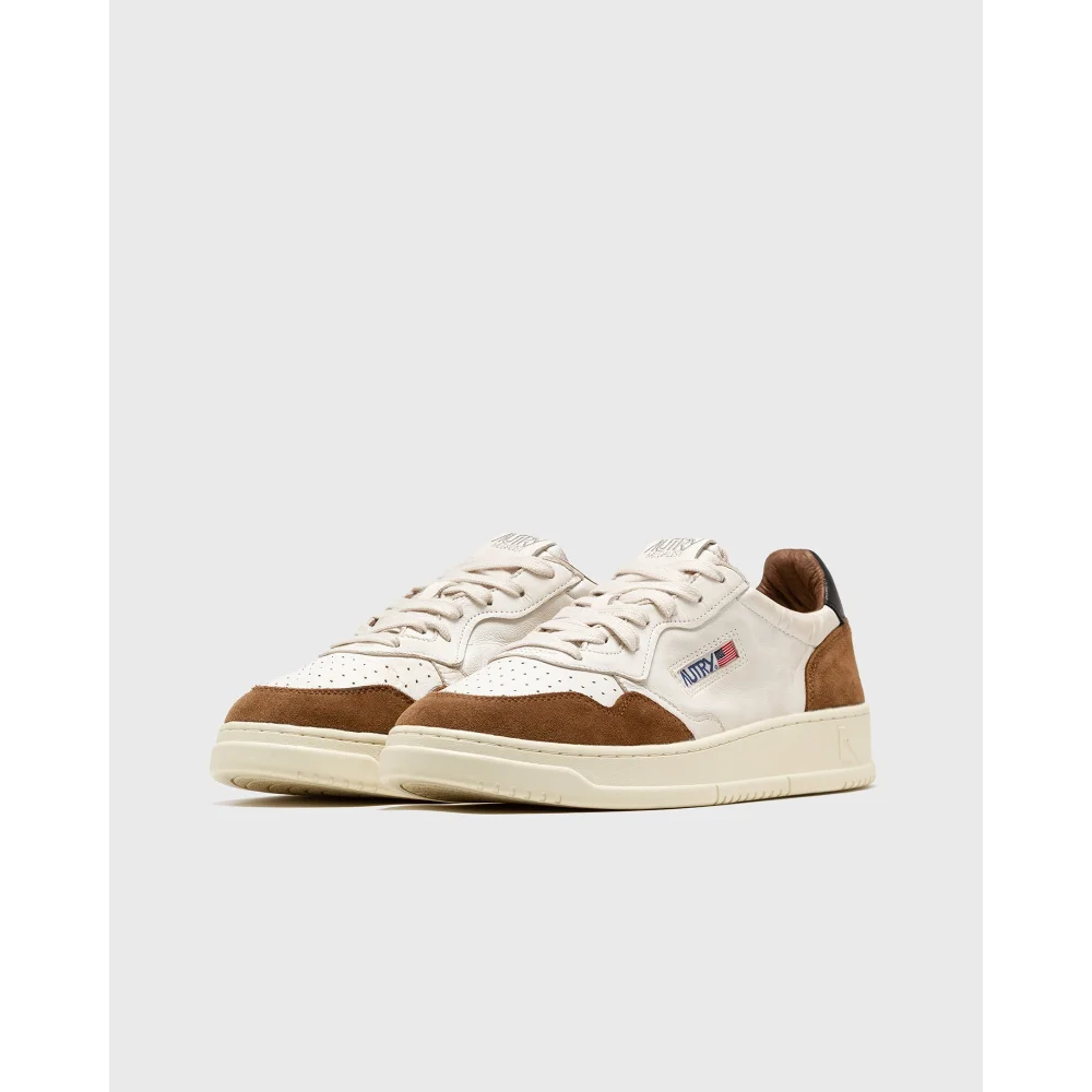 Autry WMNS MEDALIST LOW AULWGS21 / weiss