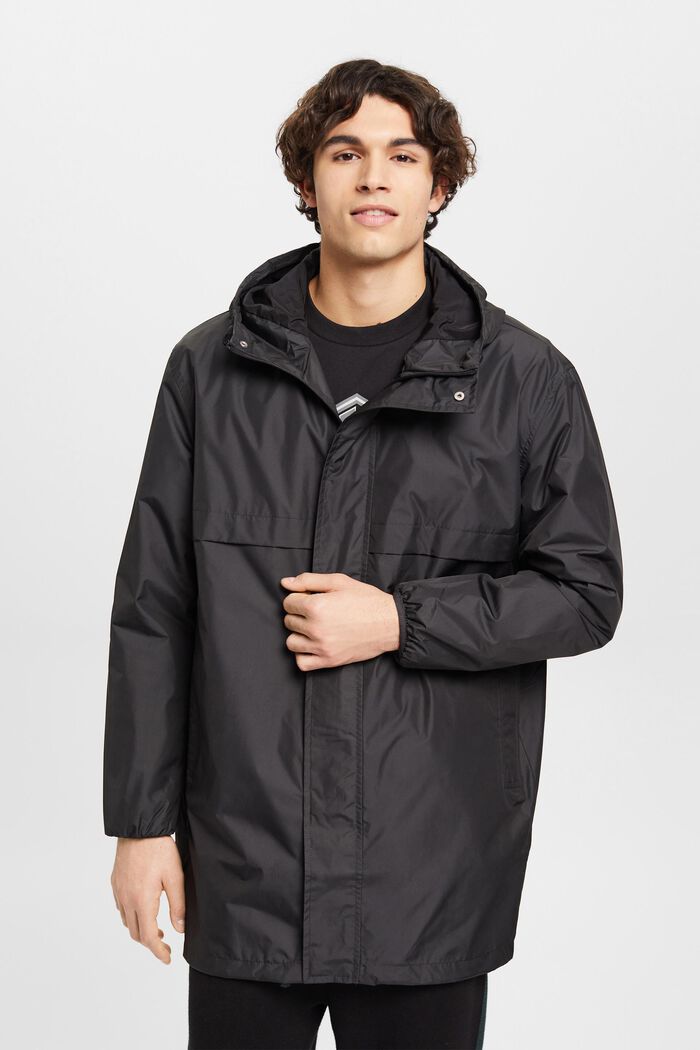 Leichte Regenjacke mit Kapuze
