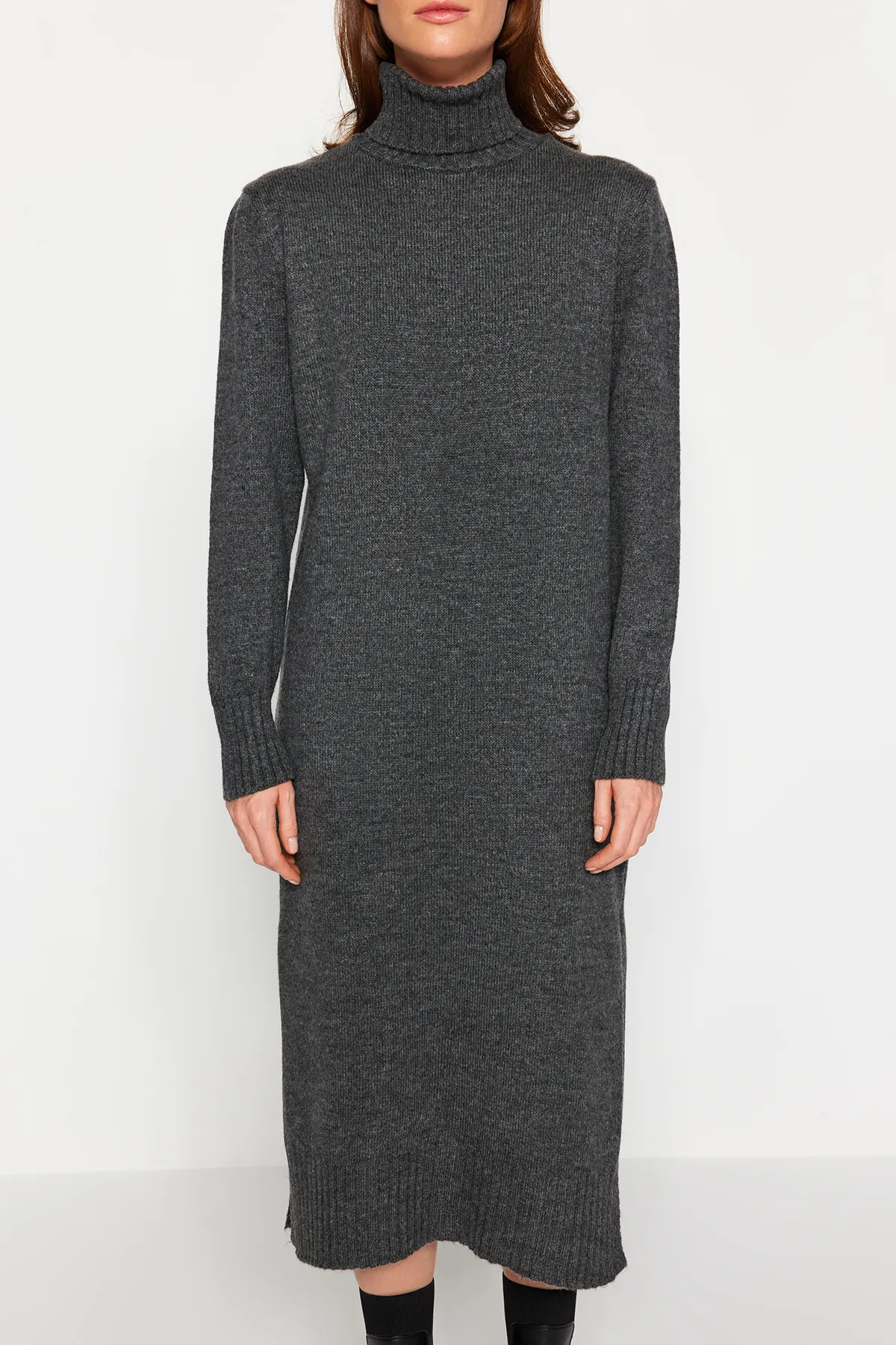 Trendyol Collection  Anthrazit Uni Weite Passform Midi TWOAW24EL00034