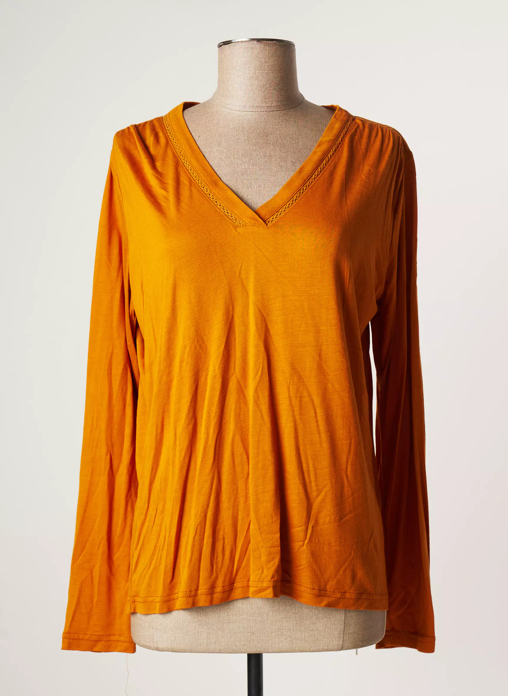 Julie Guerlande Tshirts Femme couleur jaune