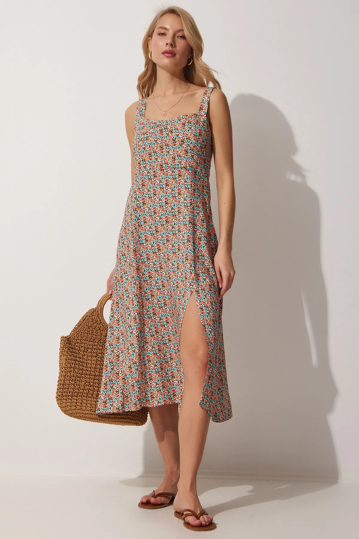 Happiness İstanbul  Damen-Sommerkleid aus ziegelblauer Viskose mit quadratischem Kragen und Blumenmuster DD01208