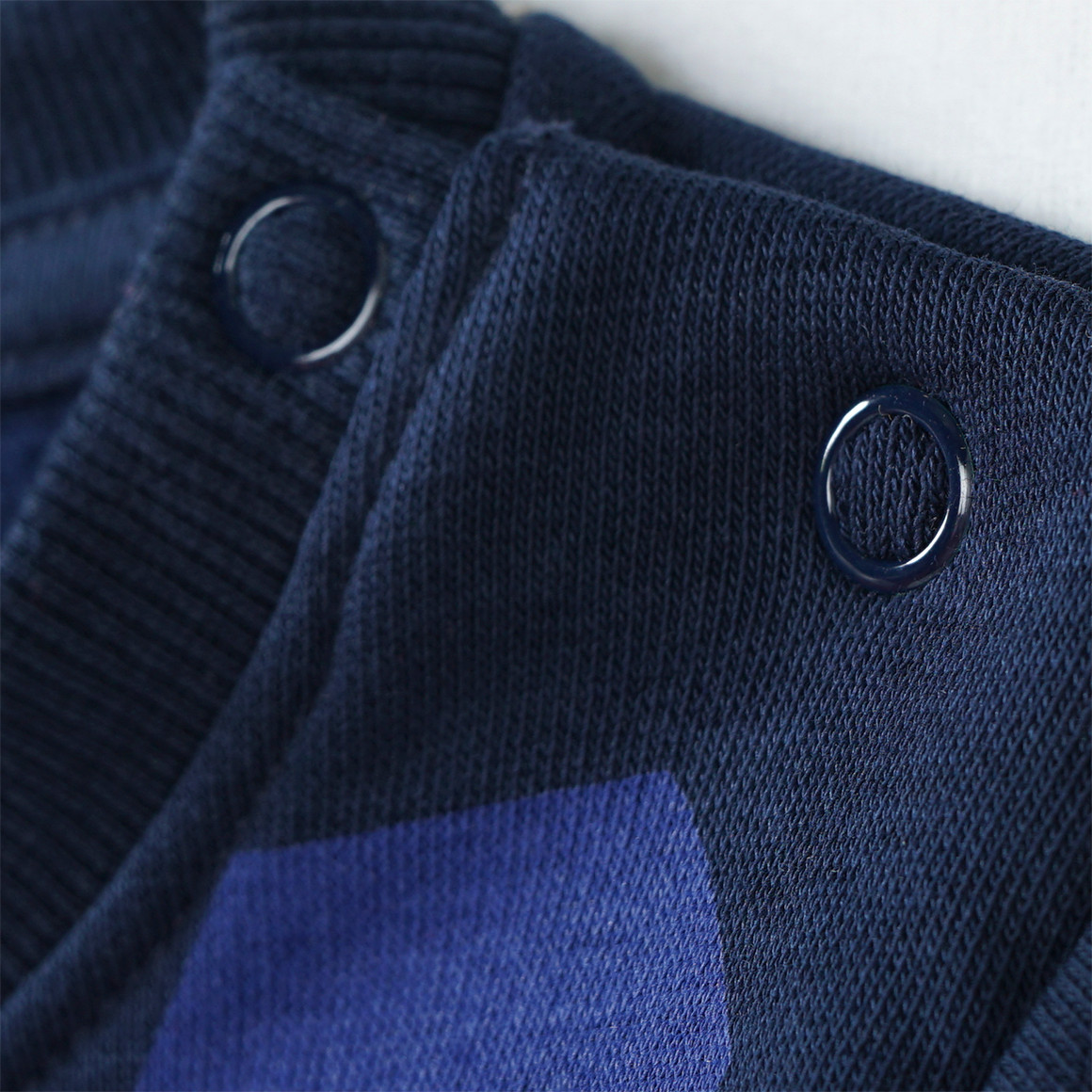 Baby Sweatshirt mit bunten Motiven