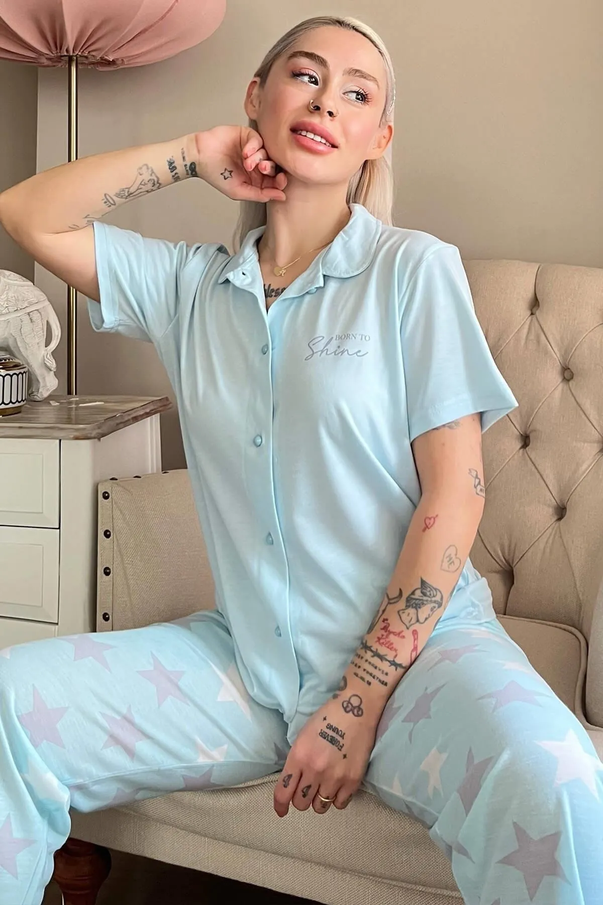 Pijamaevi  Mint Shine bedruckter, gestrickter, vorne geknöpfter Kurzarm-Damenpyjama