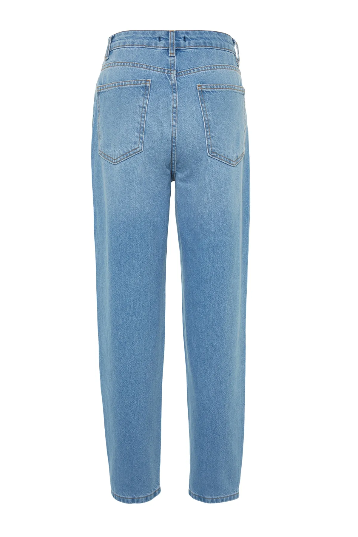 Trendyol Collection  Hellblaue Mom-Jeans mit hoher Taille TWOSS23JE00067