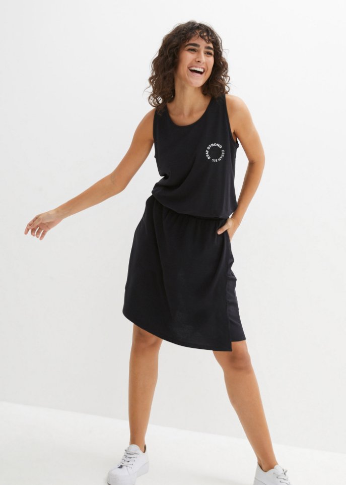 Schnelltrocknendes Kleid mit integrierter Shorts