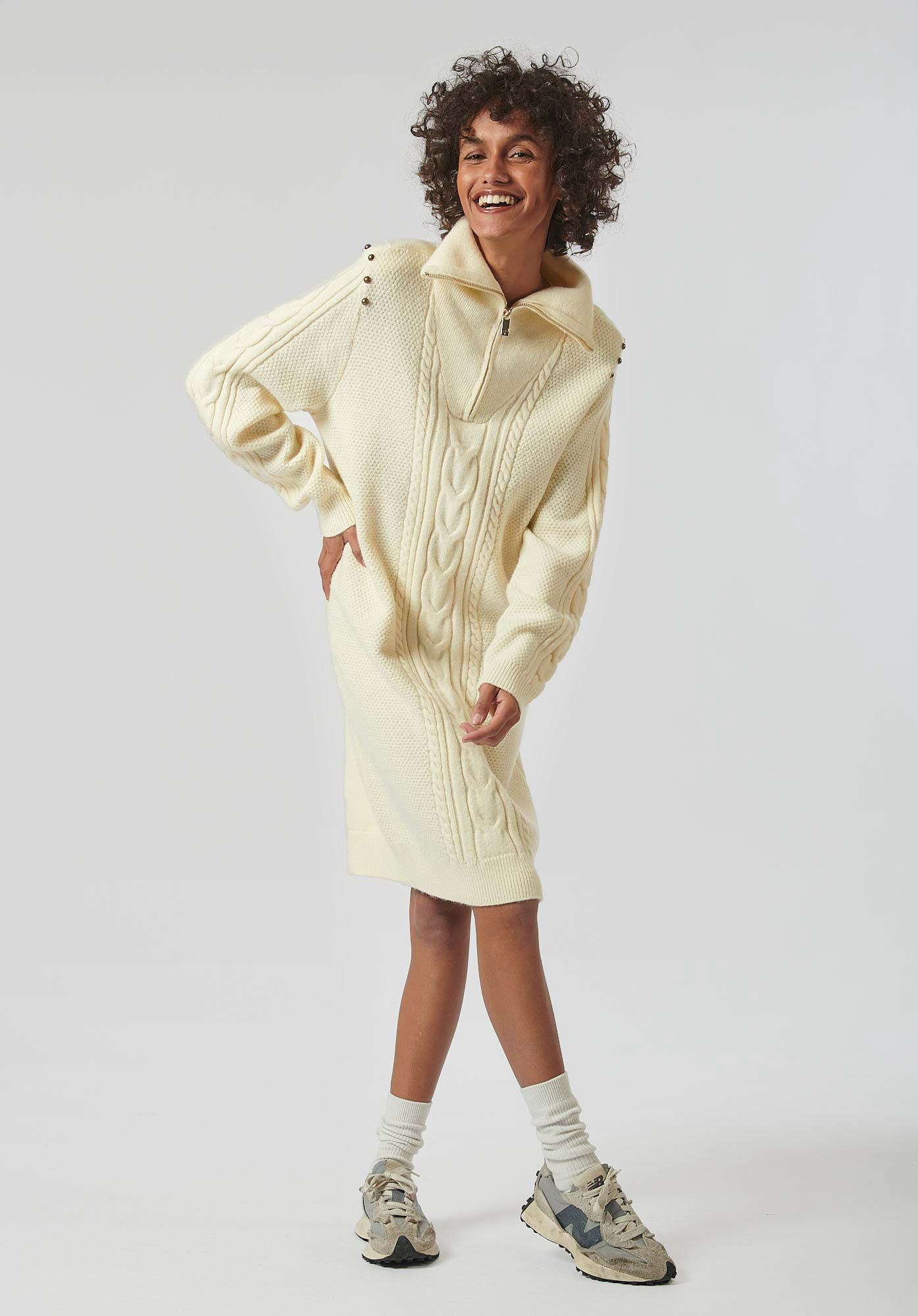 LOANE  Robe pull ecru femme