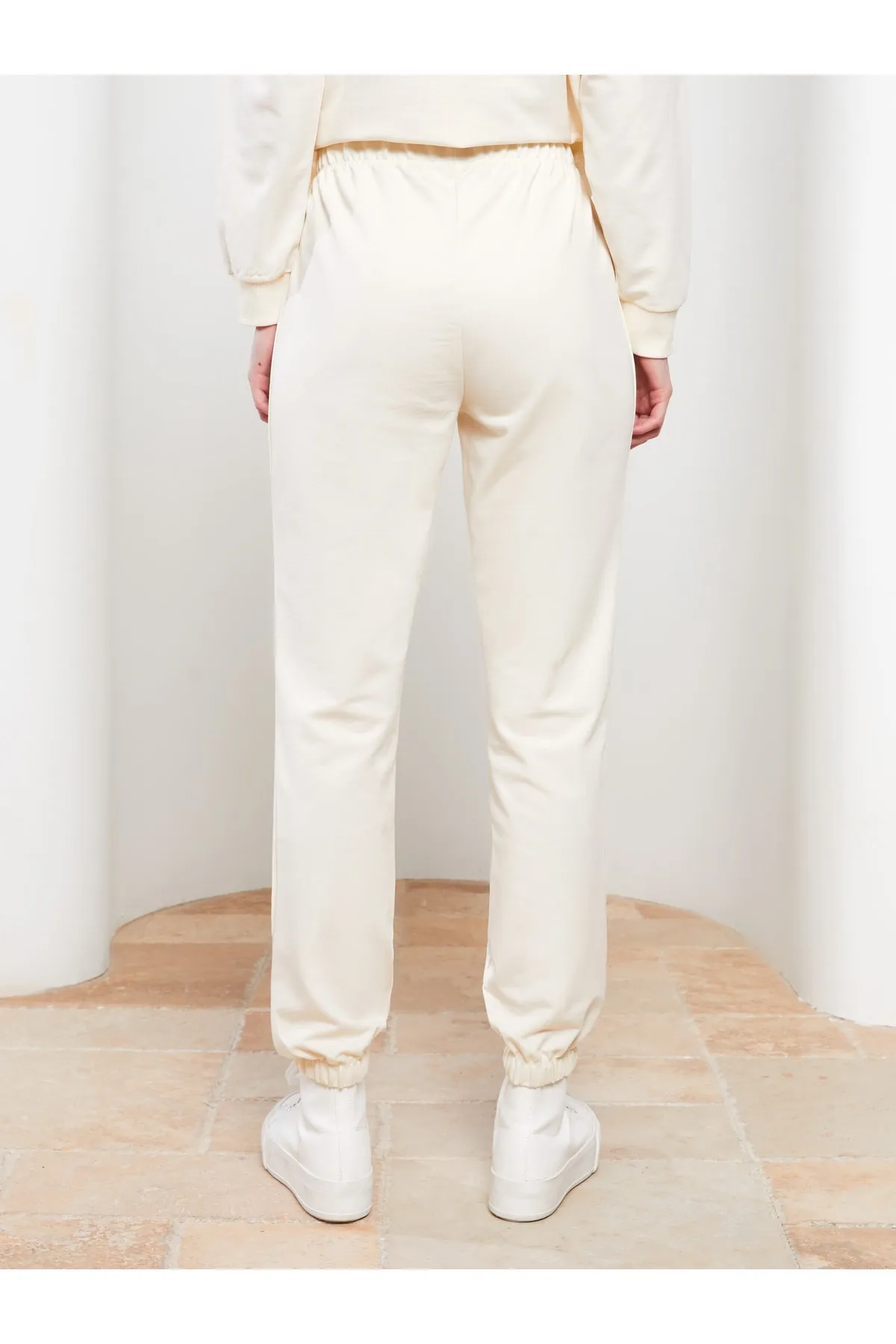 LC Waikiki  Einfarbige Jogger-Jogginghose für Damen mit elastischem Bund