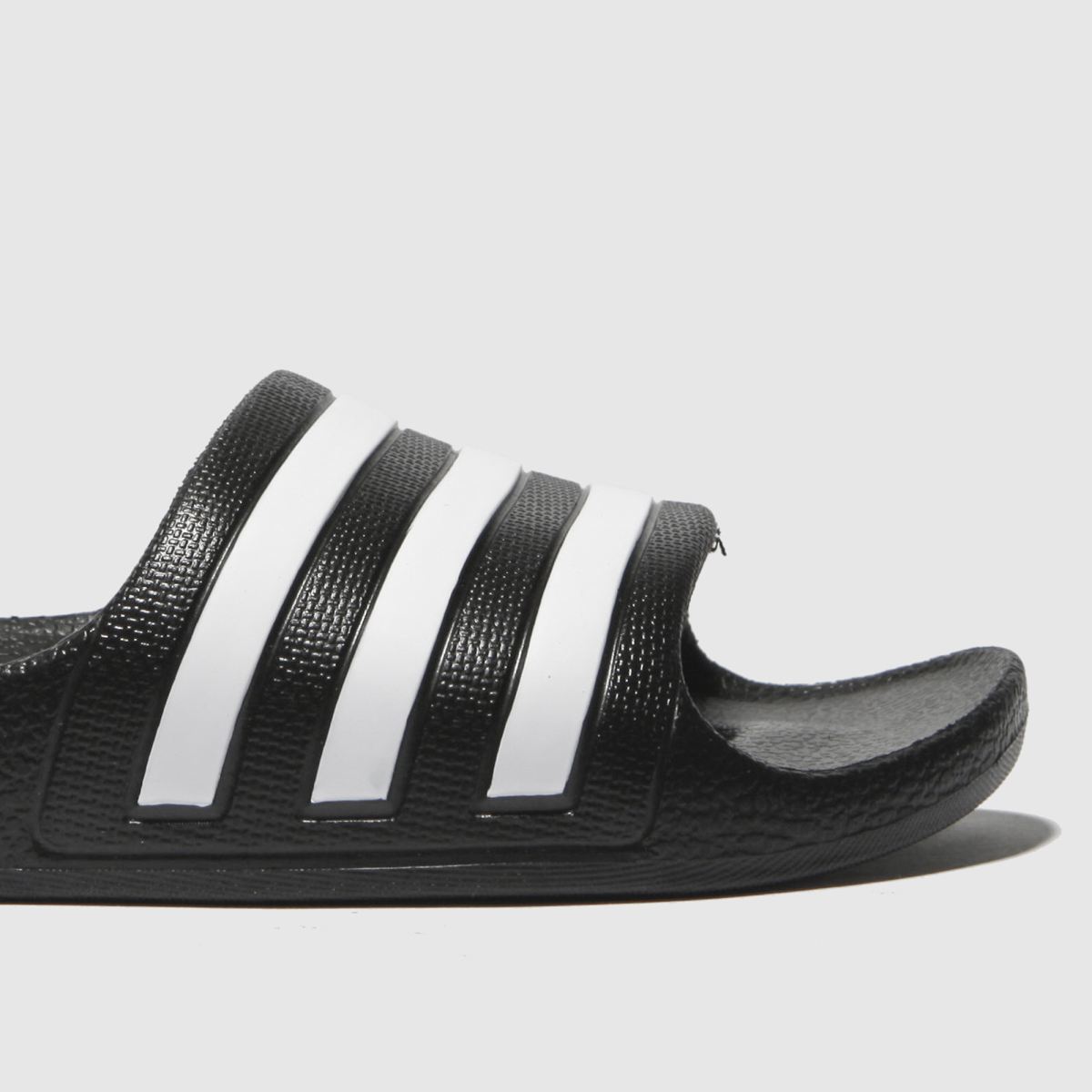 adidas svarta och vita adilette aqua juniorsandaler