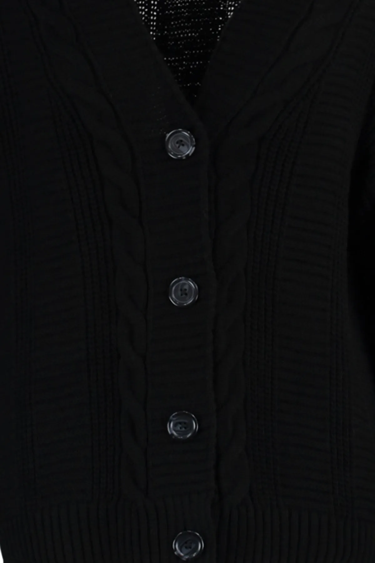 Trendyol Collection  Schwarzer Strick-Cardigan mit weiter Passform TWOAW22HI0176