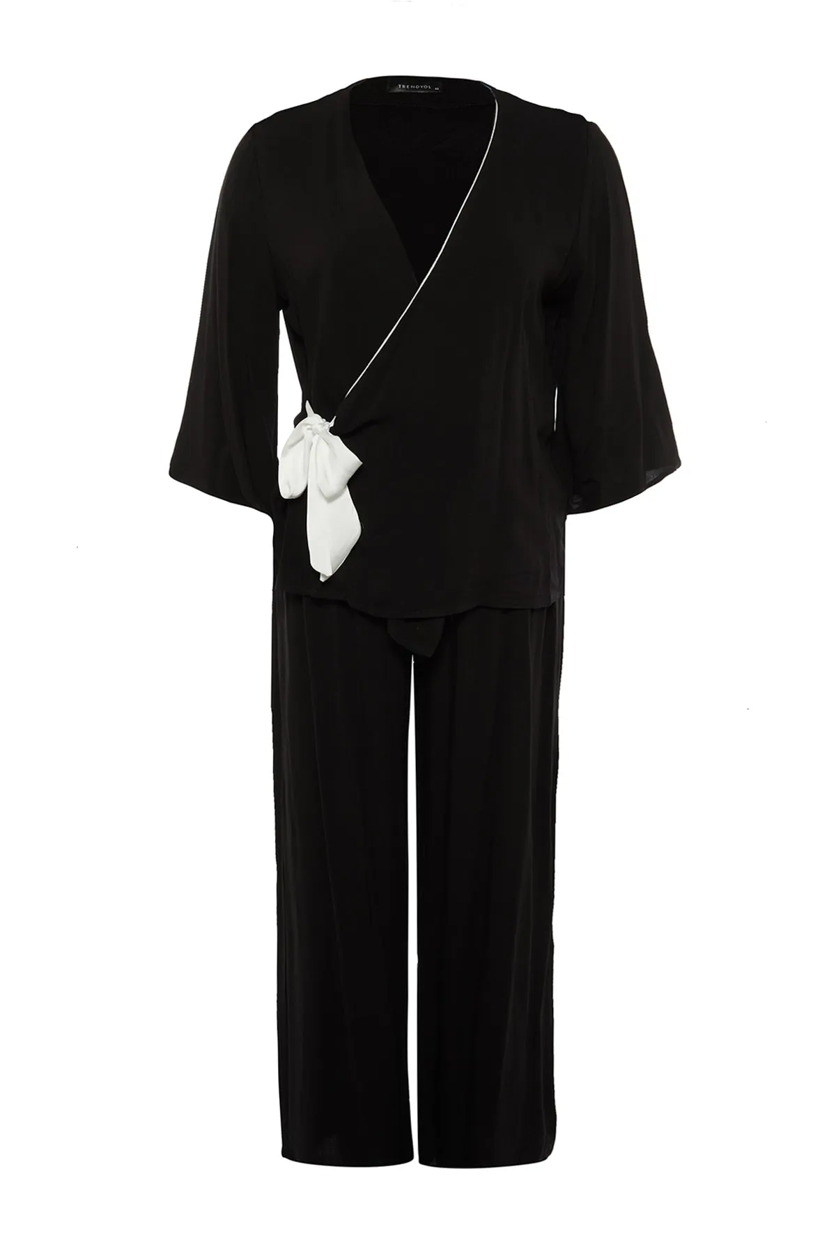Trendyol Curve  Schwarzes, zweireihiges, gewebtes Pyjama-Set zum Binden mit Kragen TBBAW23AI00032