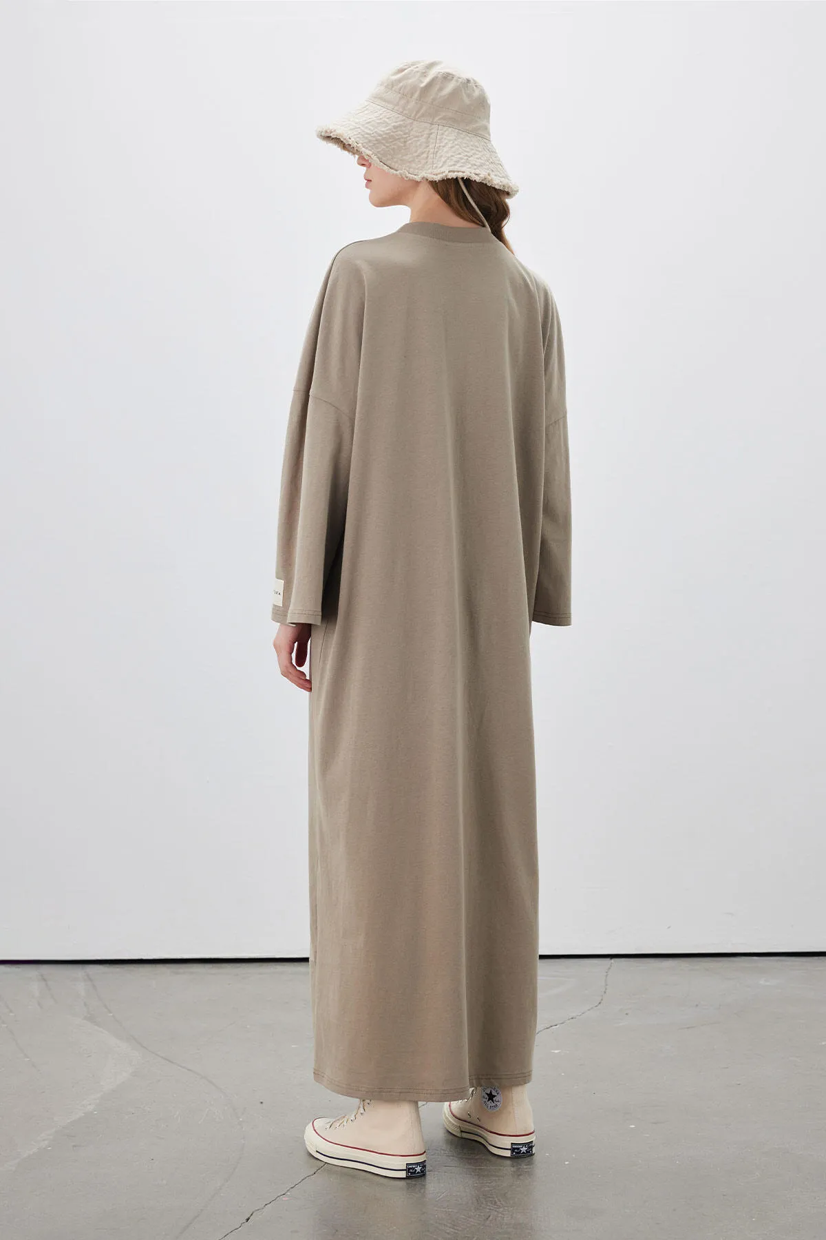Manuka  Übergroßes langes bequemes Kleid Nerz