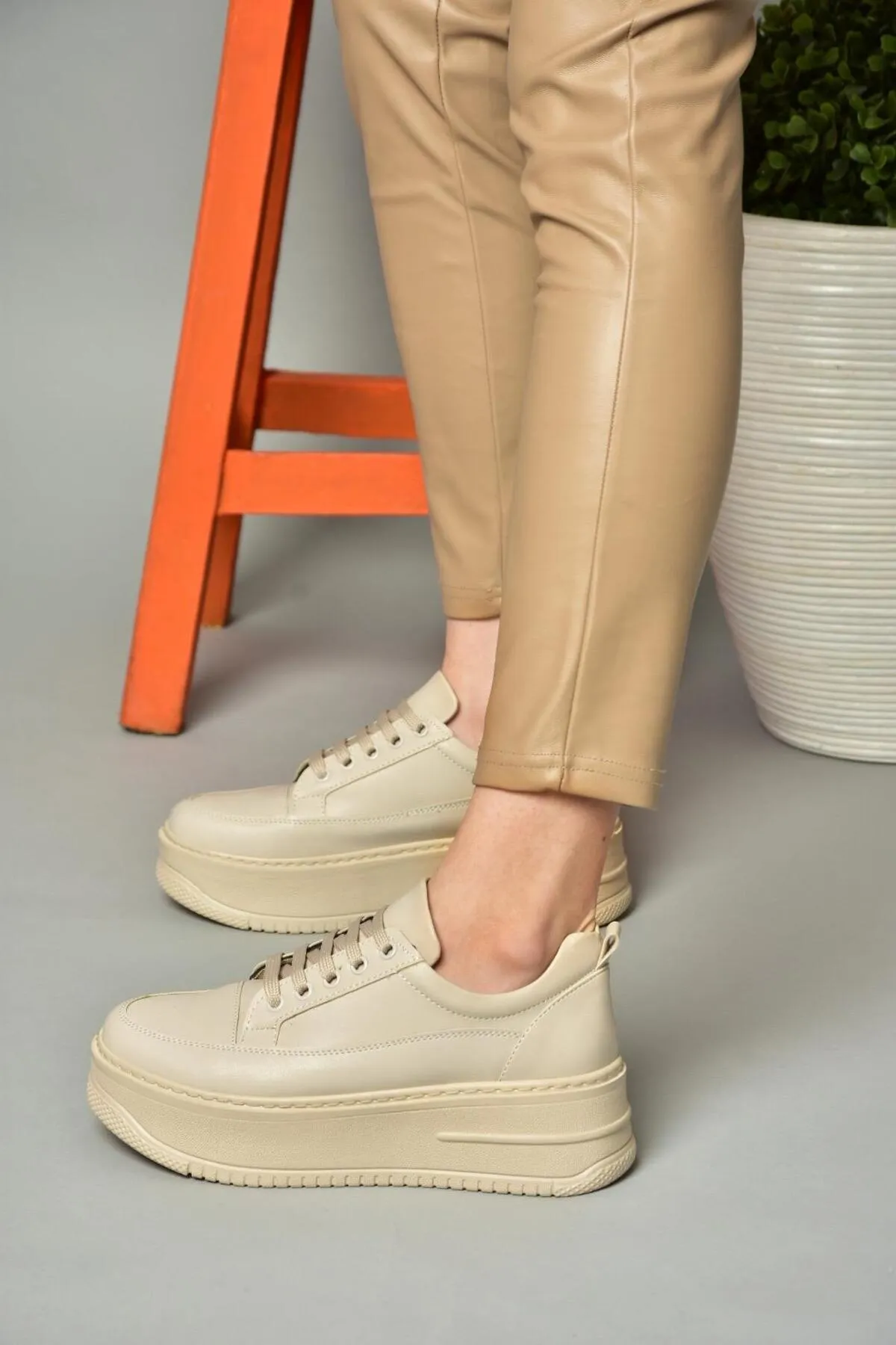 Fox Shoes  P274117509 Beige Sneakers mit hoher Sohle für Damen