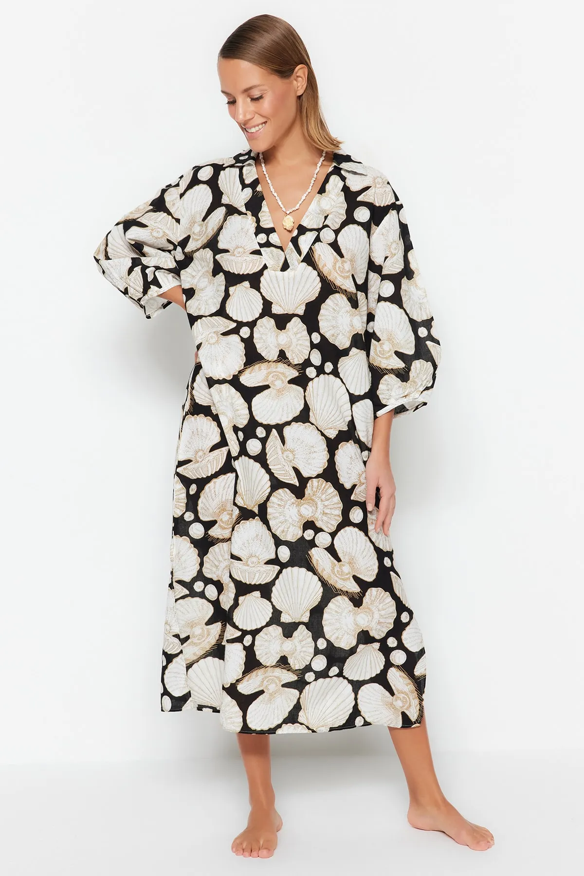 Trendyol Collection  Unter Wasser gemustertes, weit geschnittenes Midi-Strandkleid aus 100 % Baumwolle TBESS22EL0009
