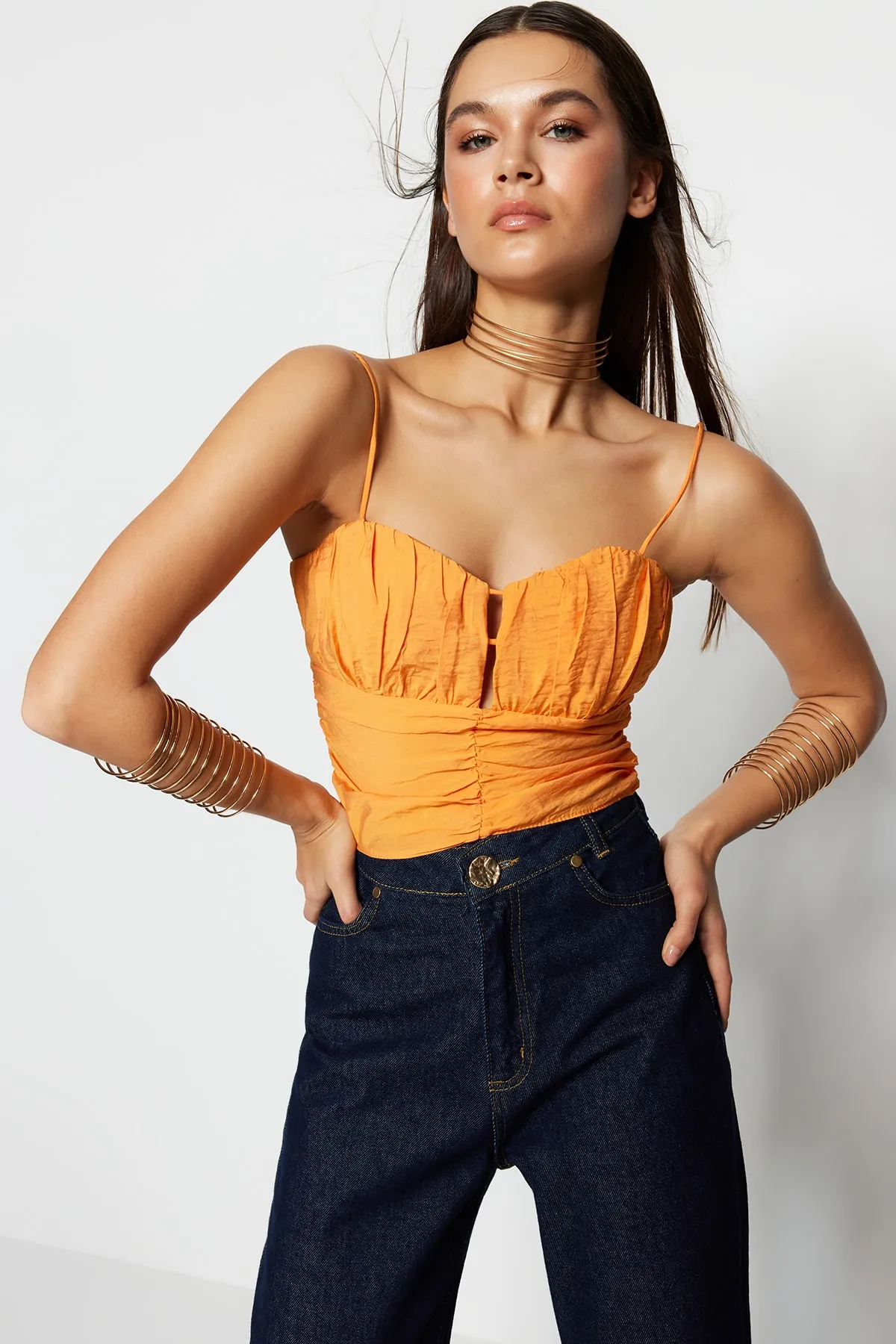 Trendyol Collection  Orangefarbenes, bauchfreies, gefüttertes Popeline-Bustier TPRSS22BS0060