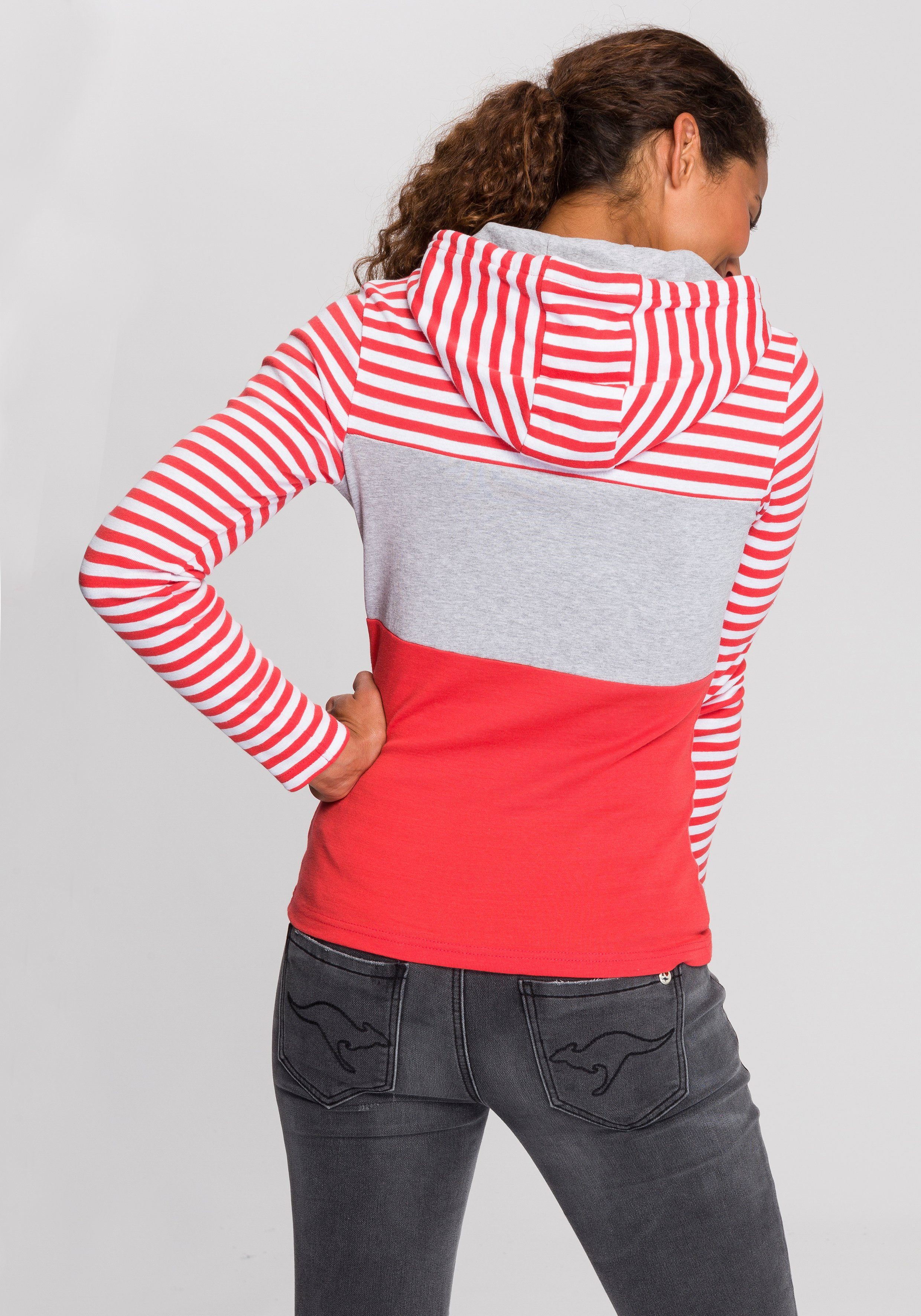 KangaROOS Kapuzenshirt in verspielter Ringel-Optik mit Colorblocking Design