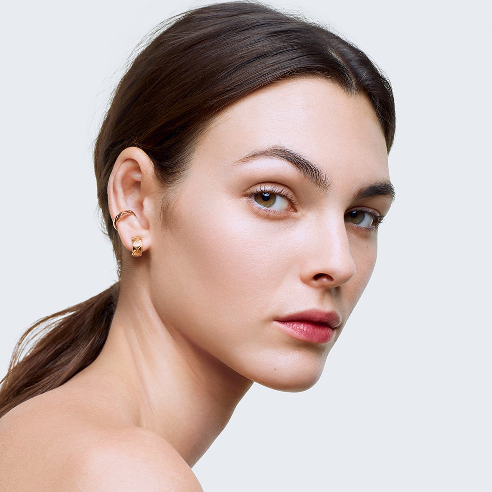 CHANEL N°1 DE CHANEL PUDER-ZU-SCHAUM-REINIGER REINIGT - KLÄRT - VERLEIHT LEUCHTKRAFT