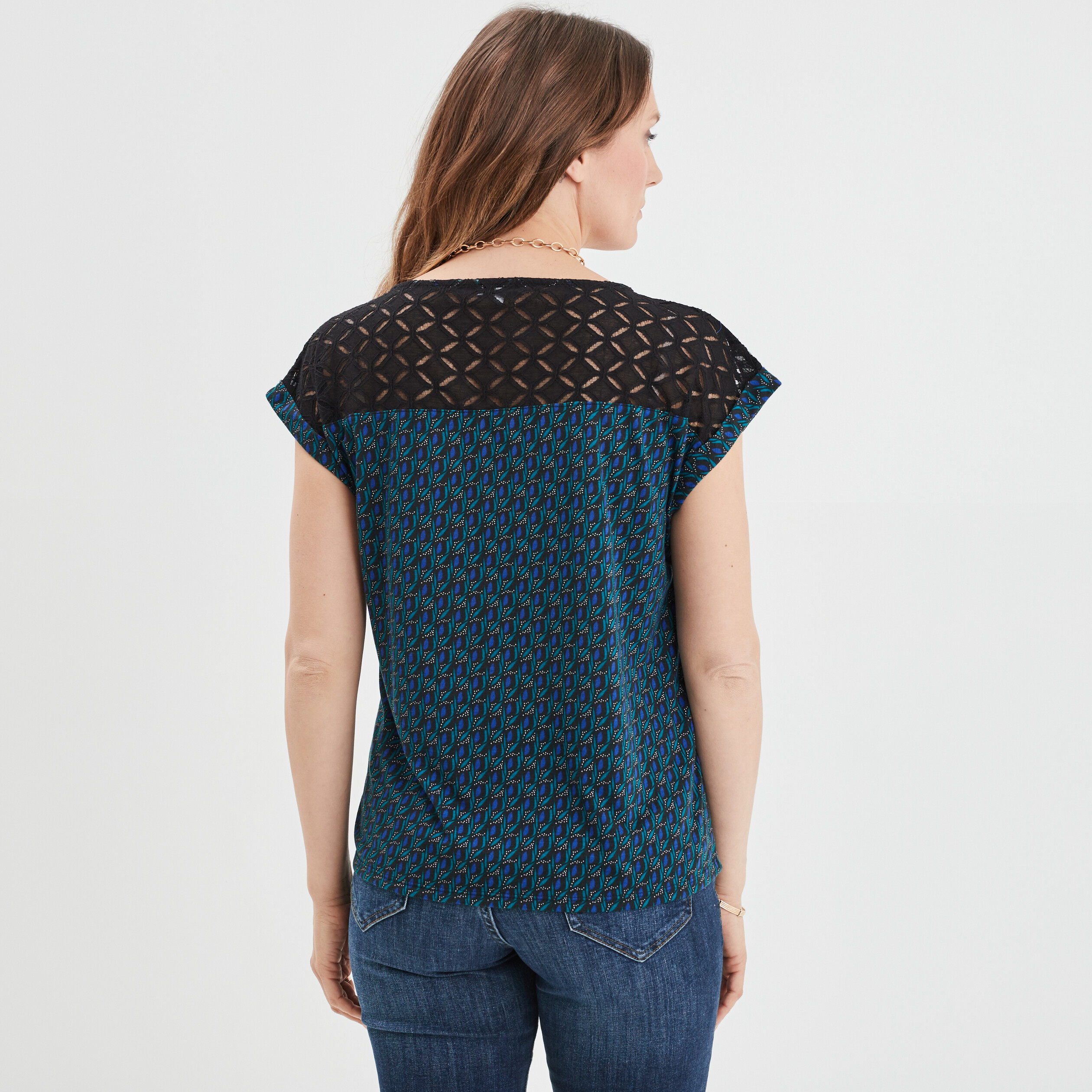 T-shirt dentelle épaules et dos bleu marine femme | La Halle