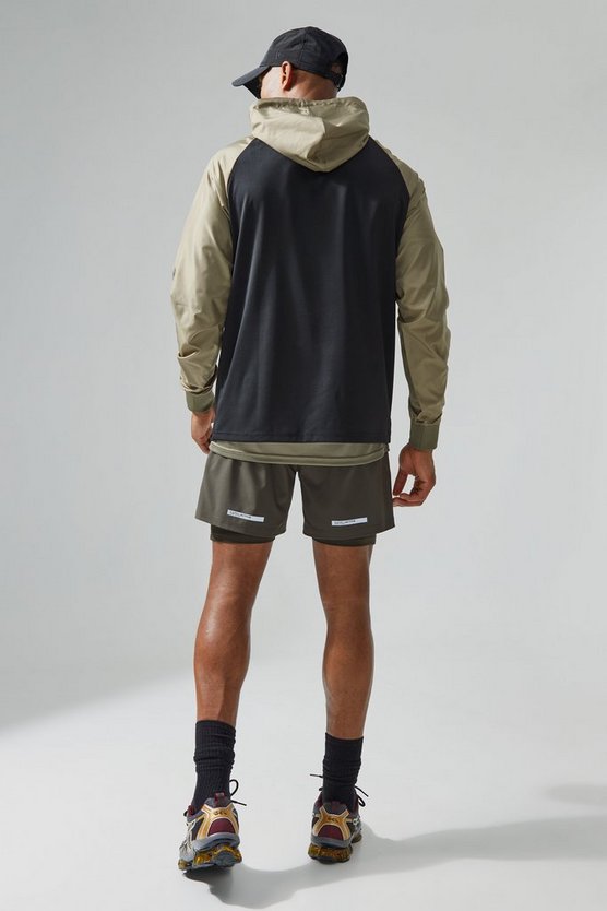 Man Active Hoodie mit matten Ärmeln