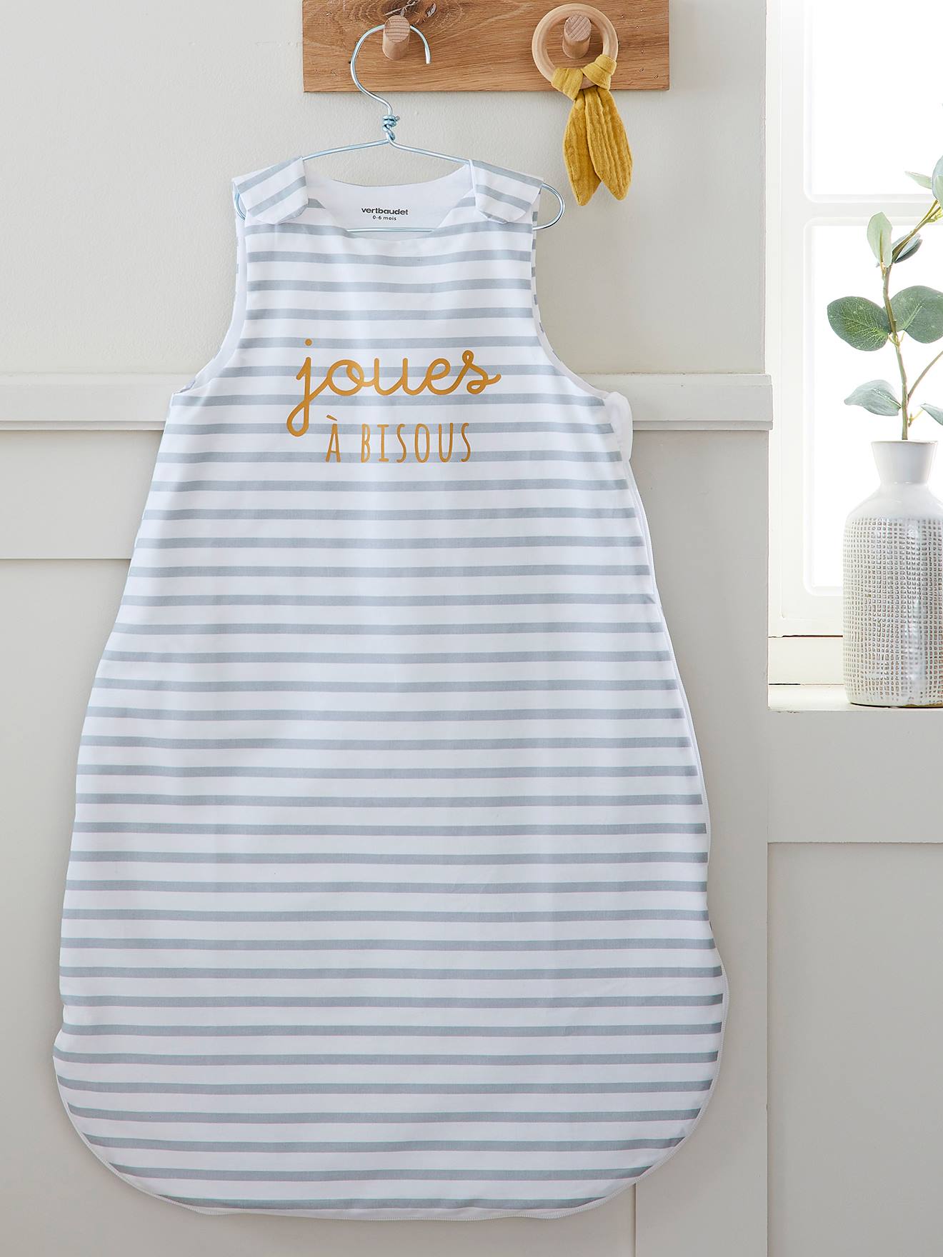 Vertbaudet Ärmelloser Baby Sommerschlafsack JOUES À BISOUS Oeko Tex - grau gestreift