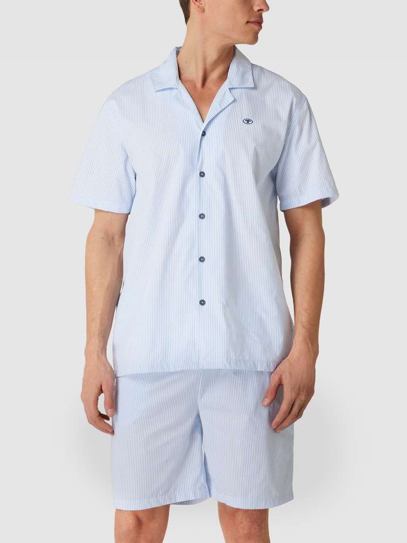 Pyjama mit Streifenmuster in hellblau