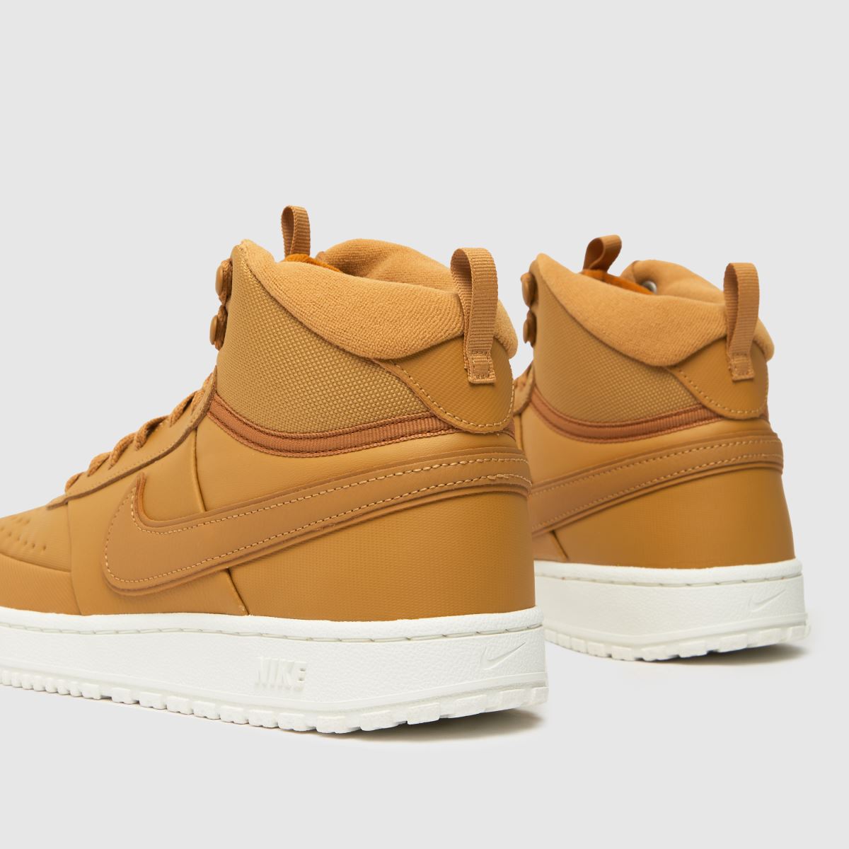 Zimní tenisky Nike Court Vision v hnědé barvě