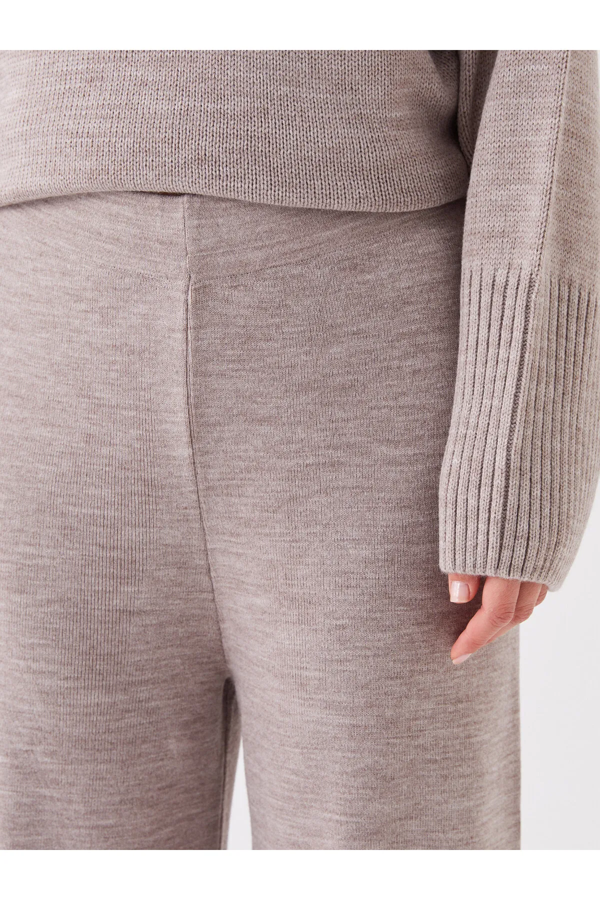 LC Waikiki  Gerade Damen-Strickhose mit weitem Bein und elastischem Bund