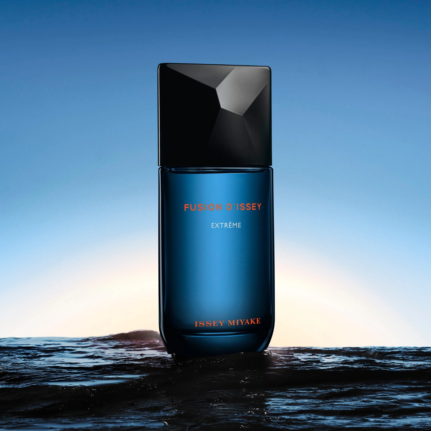 Issey Miyake Ekstrem