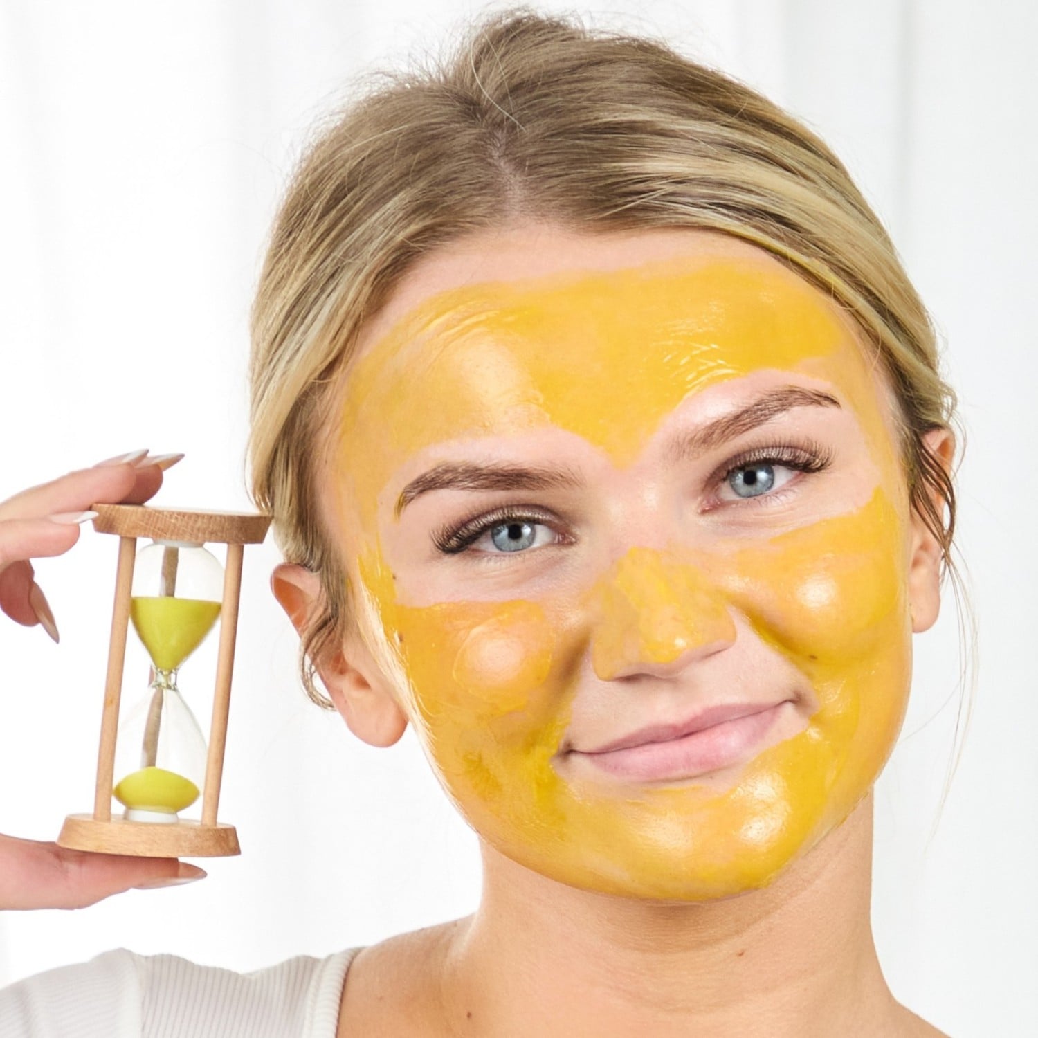 „Evolve Organic Beauty“ stebuklinga vitamino C kaukė