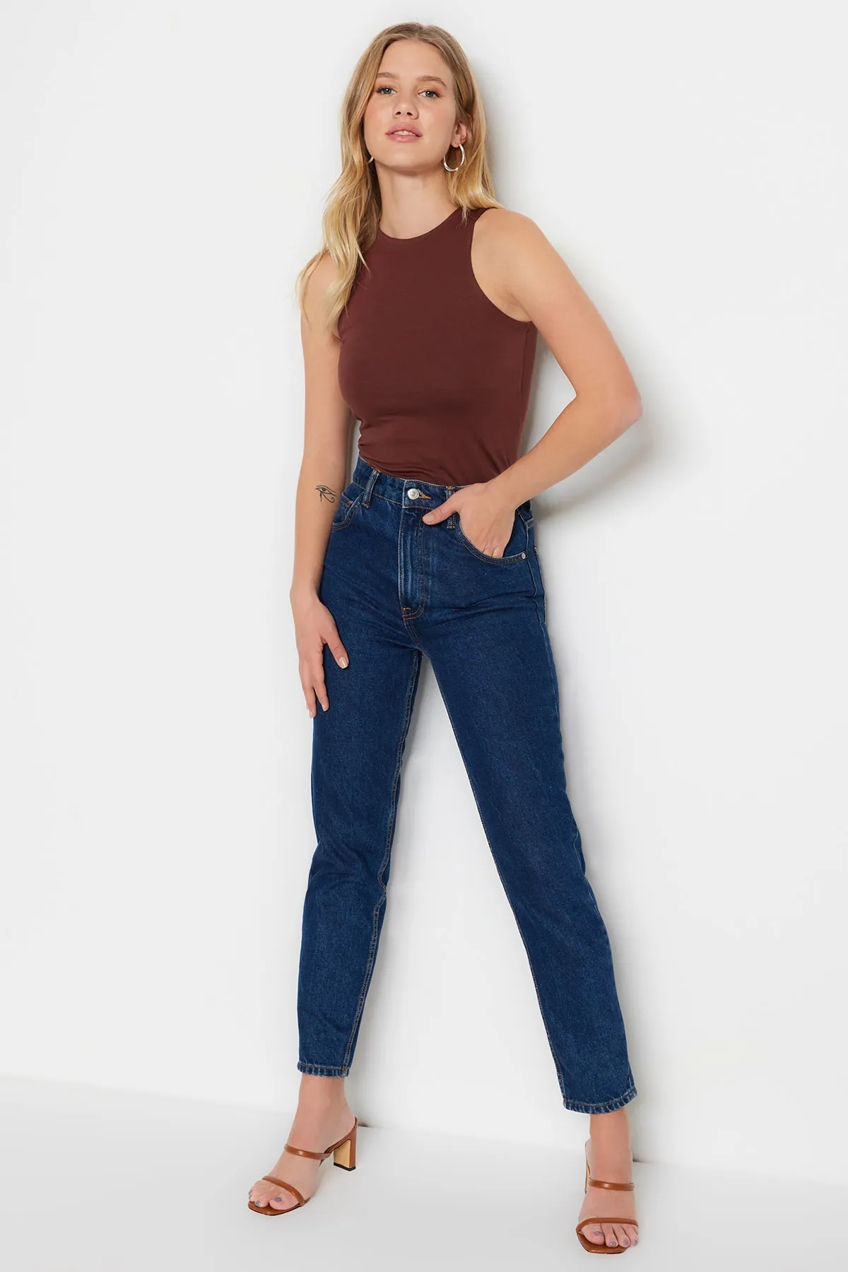 Trendyol Collection  Unterhemd - Braun - Slim Fit