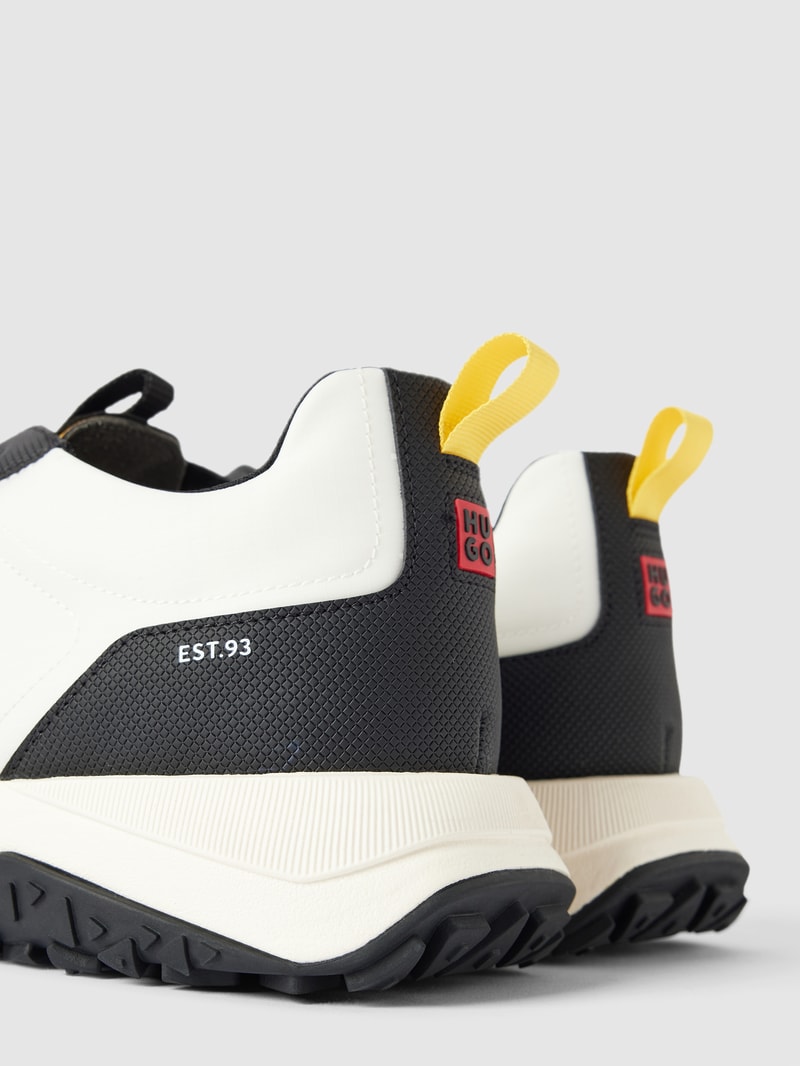 Sneaker mit Label-Details Modell 'Kane' in weiß