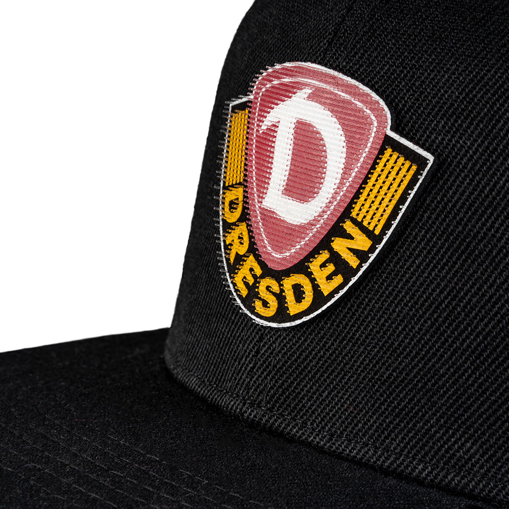 Basecap Wappen BRUSH Snapback schwarz