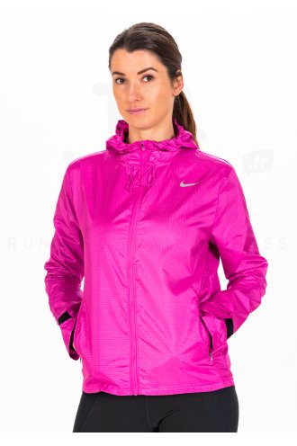Nike Essential W