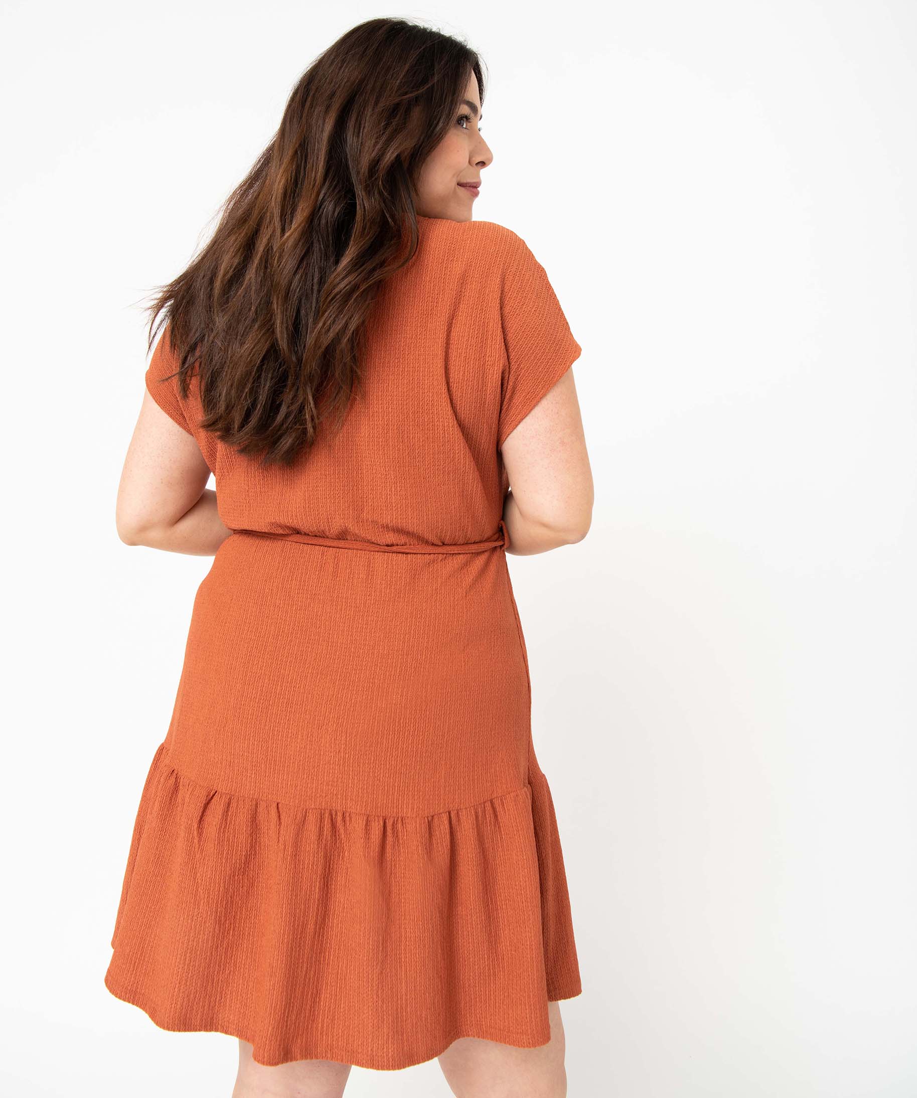 Robe femme grande taille en maille texturée avec volant dan... camel | GEMO