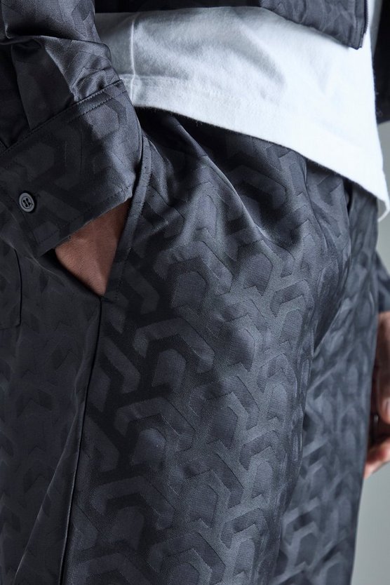 Textured Geo Tapered Trouser