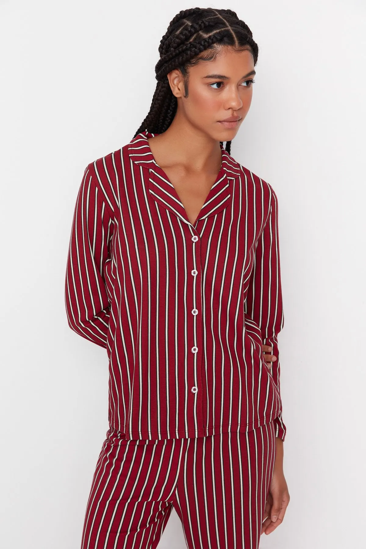 Trendyol Collection  Zimtfarbenes Pyjama-Set aus gestreiftem Strick, 100 % Baumwolle THMAW23PT00150