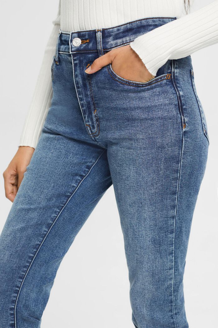 High Rise Jeans mit Washed-Out-Effect