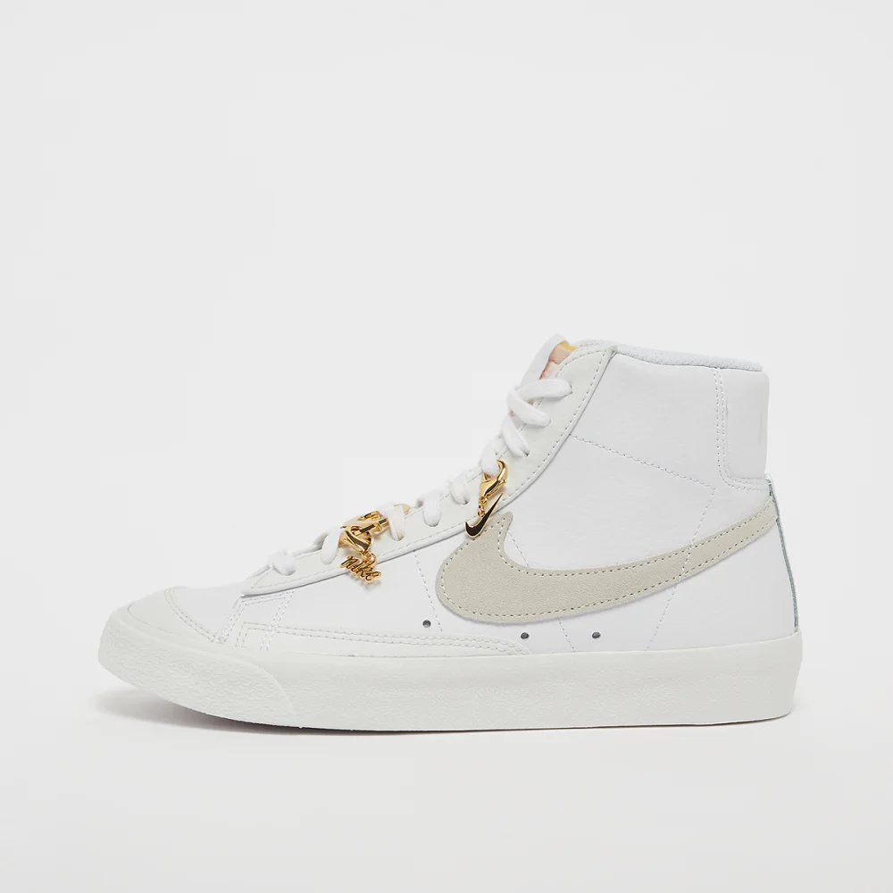 Nike Blazer Mid 77 FB8475-100 / weiss