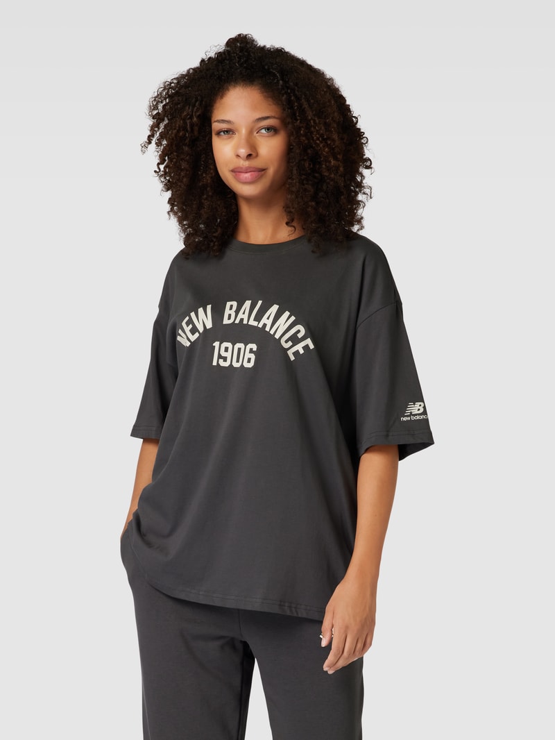 Oversized T-Shirt mit Label-Print in schwarz